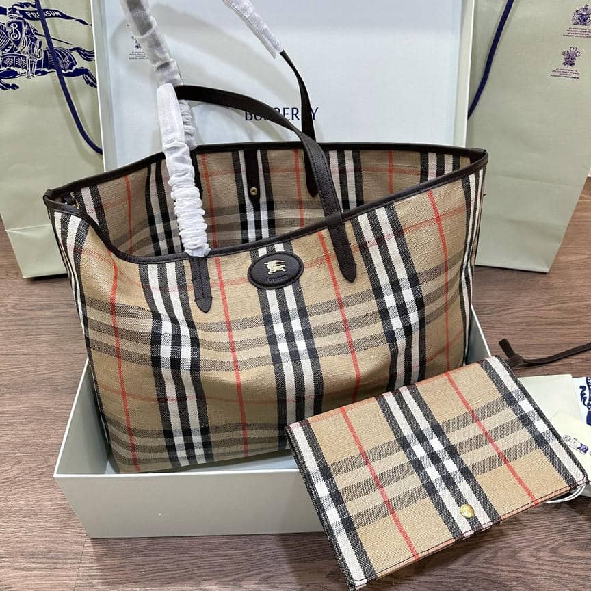 Burberry Bag 141